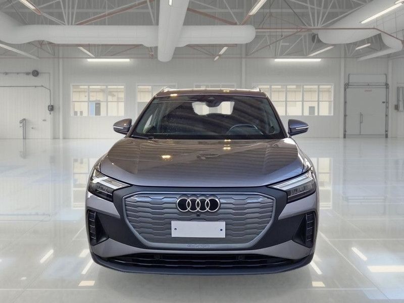 Audi AUDI Q4 E-TRON 35 E-TRON BUSINESS SUV imagem 2