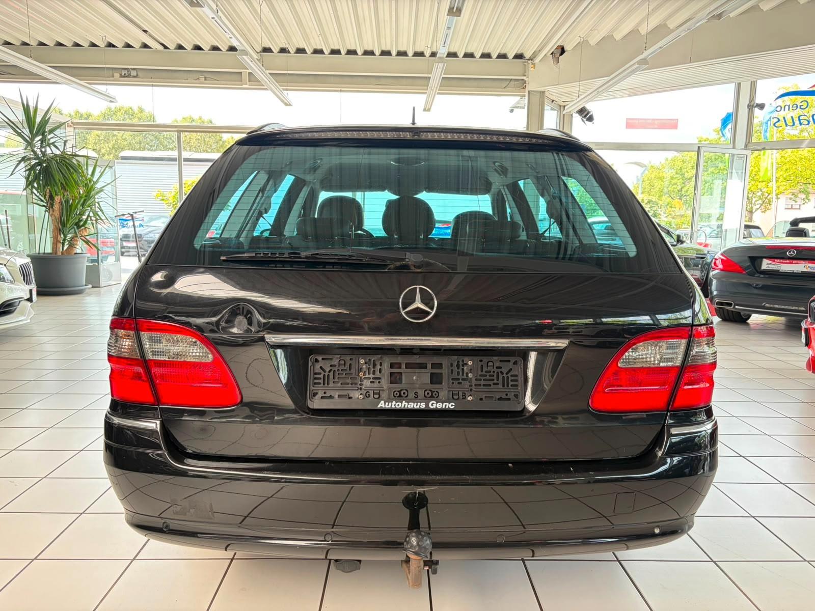 Mercedes-Benz E 220 T CDI Navigation Harman-Kardon Xenon PTS
