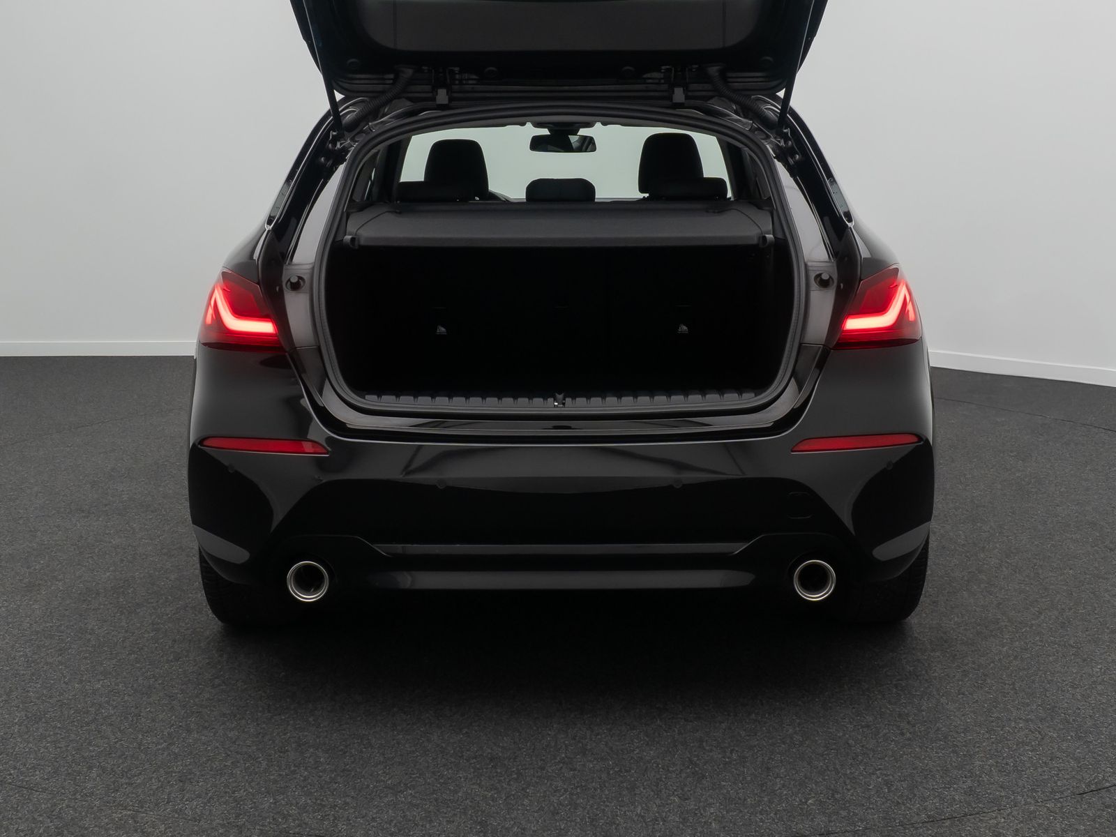 Fahrzeugabbildung BMW 118d Advantage PDC GeschwindigReg DAB CockpitPro