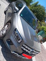 Mercedes-Benz GLB 250 4MATIC  - graue Mercedes-Benz GLB 250