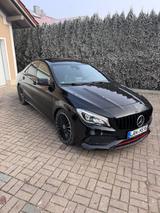 Mercedes-Benz CLA 250 4MATIC DCT AMG Line - Mercedes-Benz CLA 250 mit Panoramadach