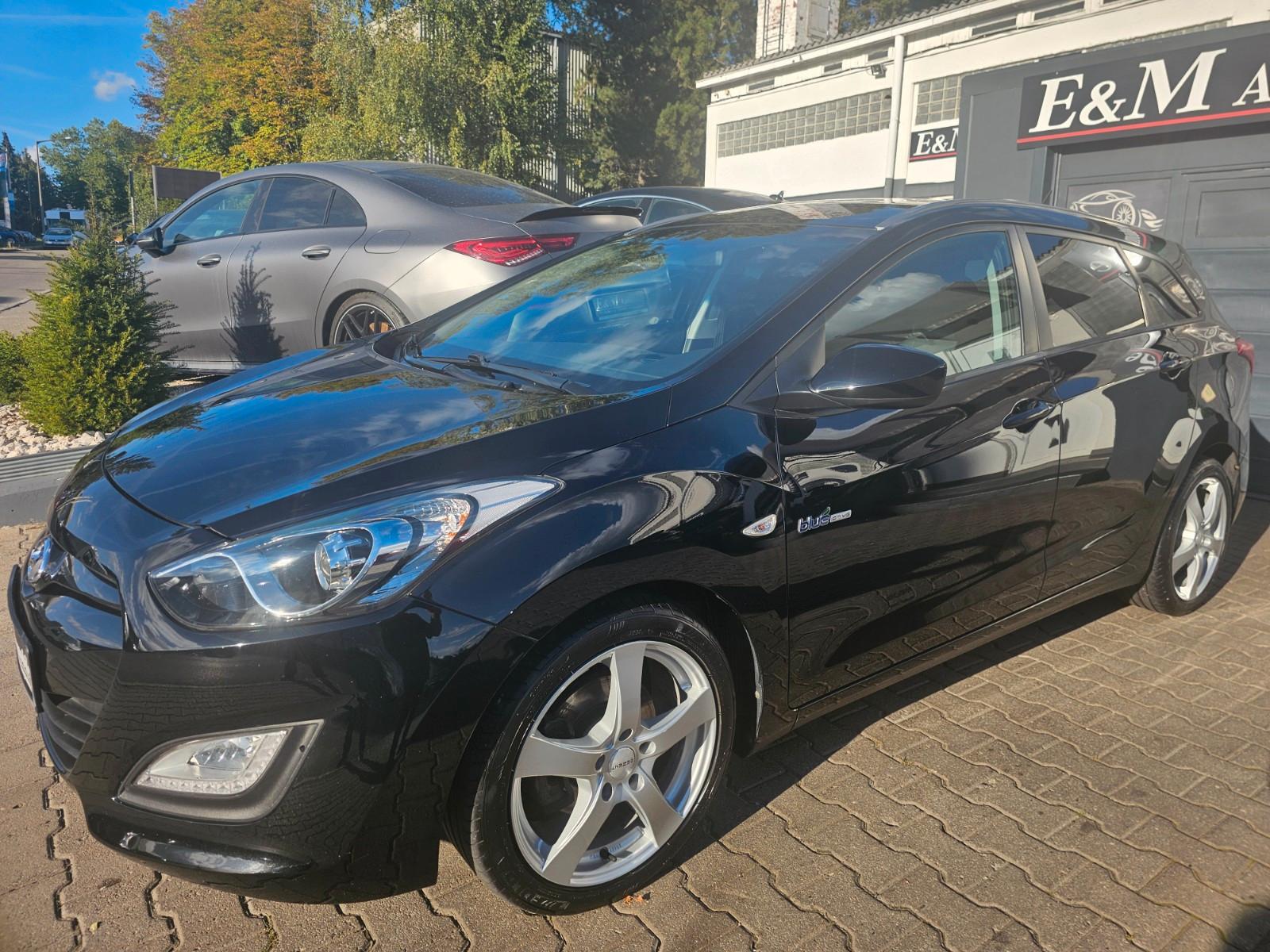 Hyundai i30 cw blue Drive*HU/AU NEU*KLIMAAUTOMATIK*PDC*