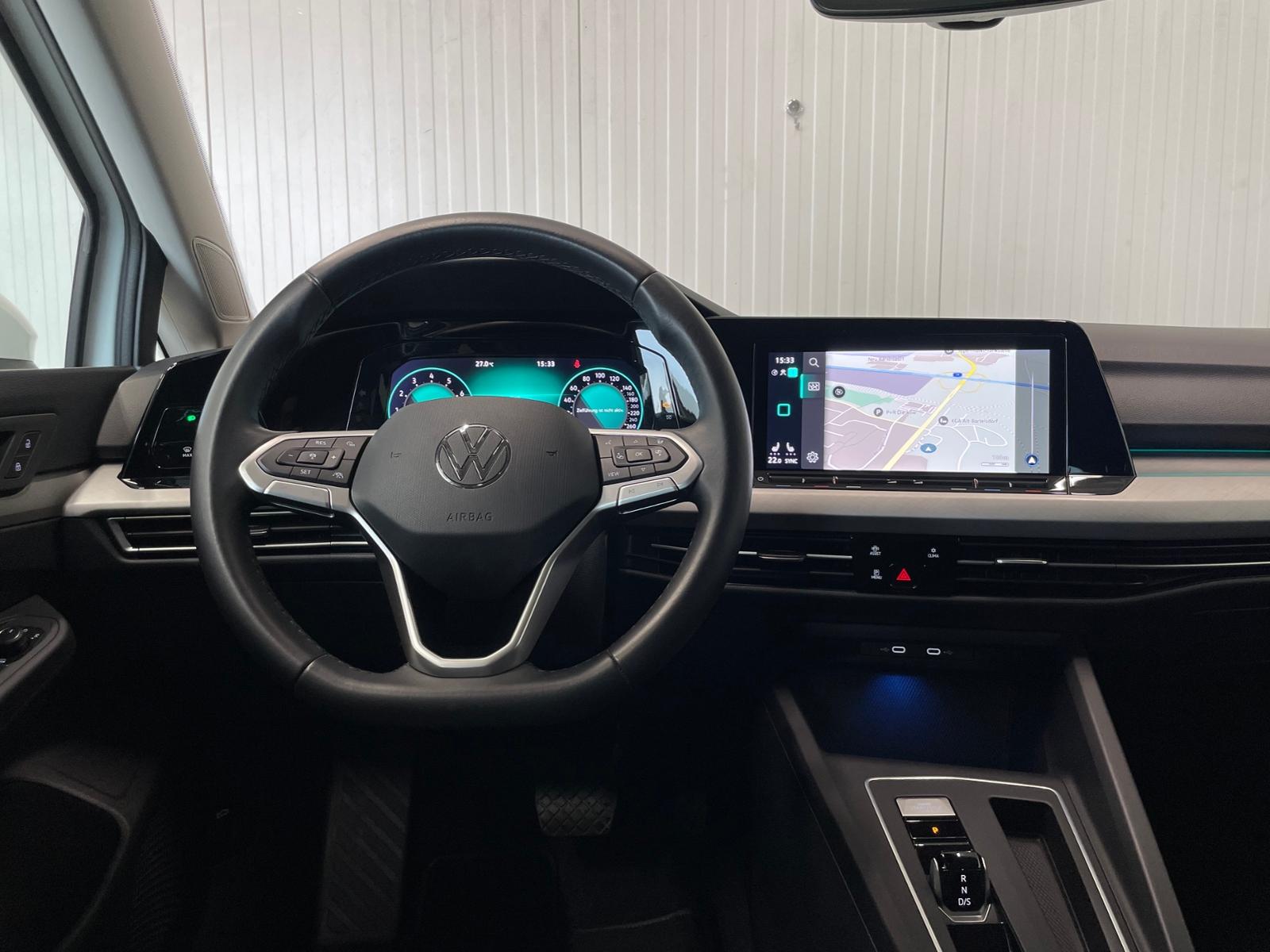 Volkswagen Golf VIII Life 1.0 eTSI DSG NAVI ACC SHZ, миниатюра 11