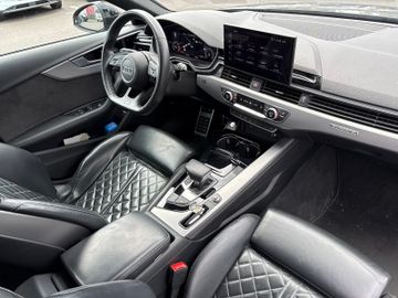 Audi A4 40 TDI quattro edition one+AHK+Matrix+HeadUp+