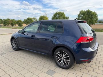Volkswagen Golf - 9