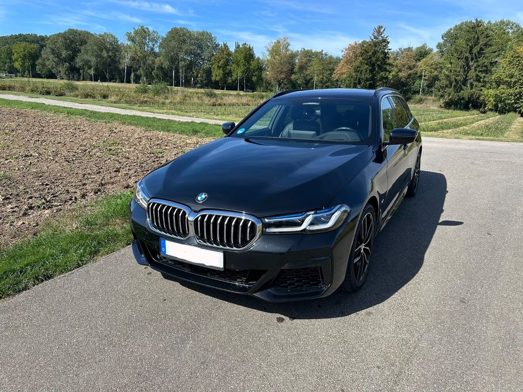 Image of BMW 540