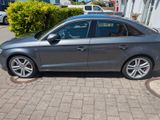 Audi A3 2.0 TFSI S tronic quattro design  - Audi A3 mit Benzin-Antrieb: Leder, Navigationssystem, Limousine, 3.2