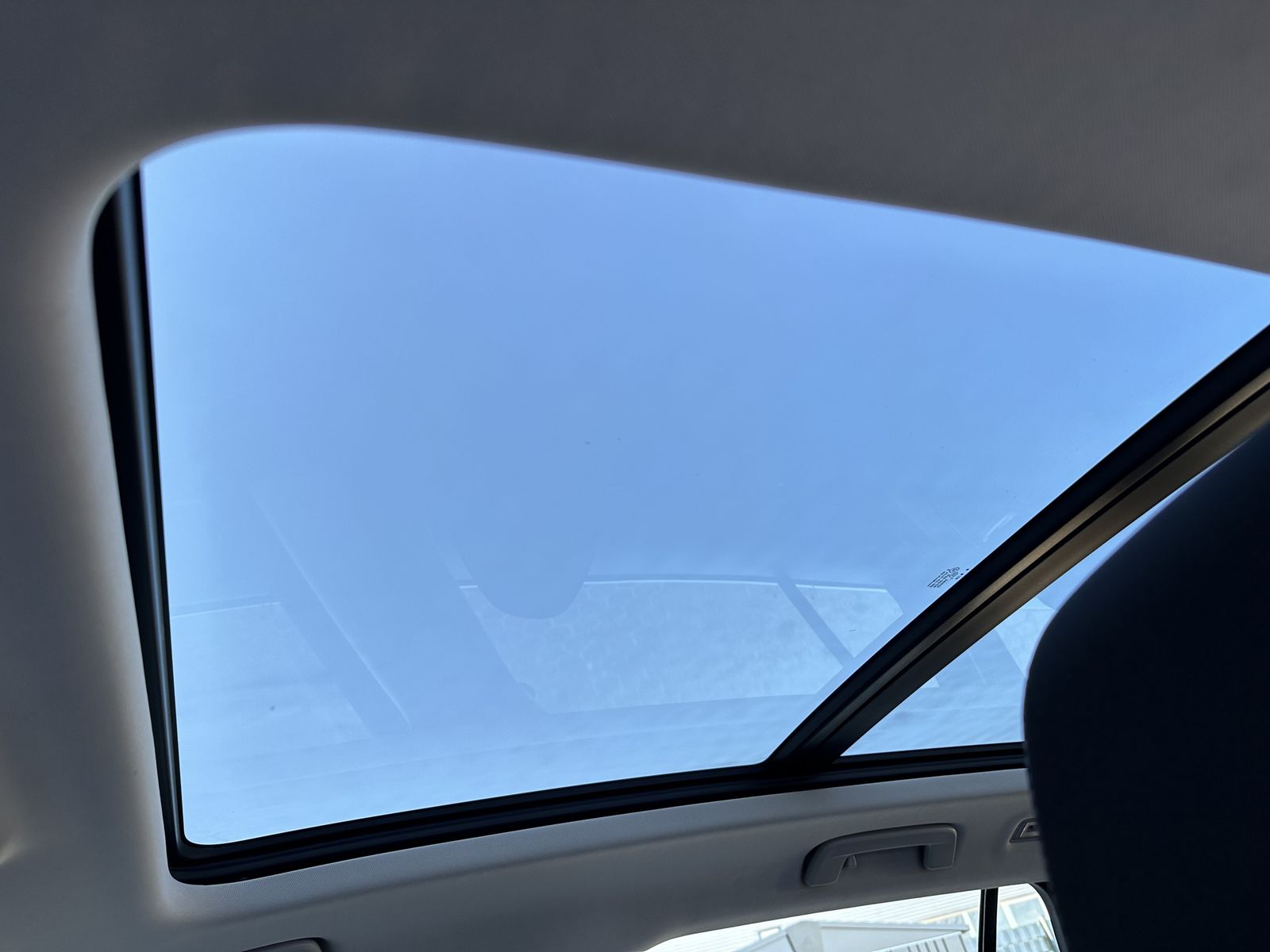 Fahrzeugabbildung SKODA Octavia Combi 2.0 TDI DSG FiEdition NAV+LED+PANO