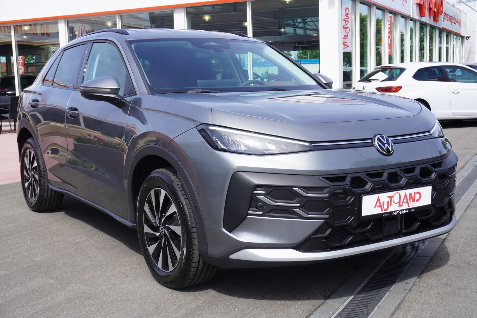 Volkswagen T-Roc 1.5 eTSI DSG n.Modell LED ACC Kamera AHK imagem 3