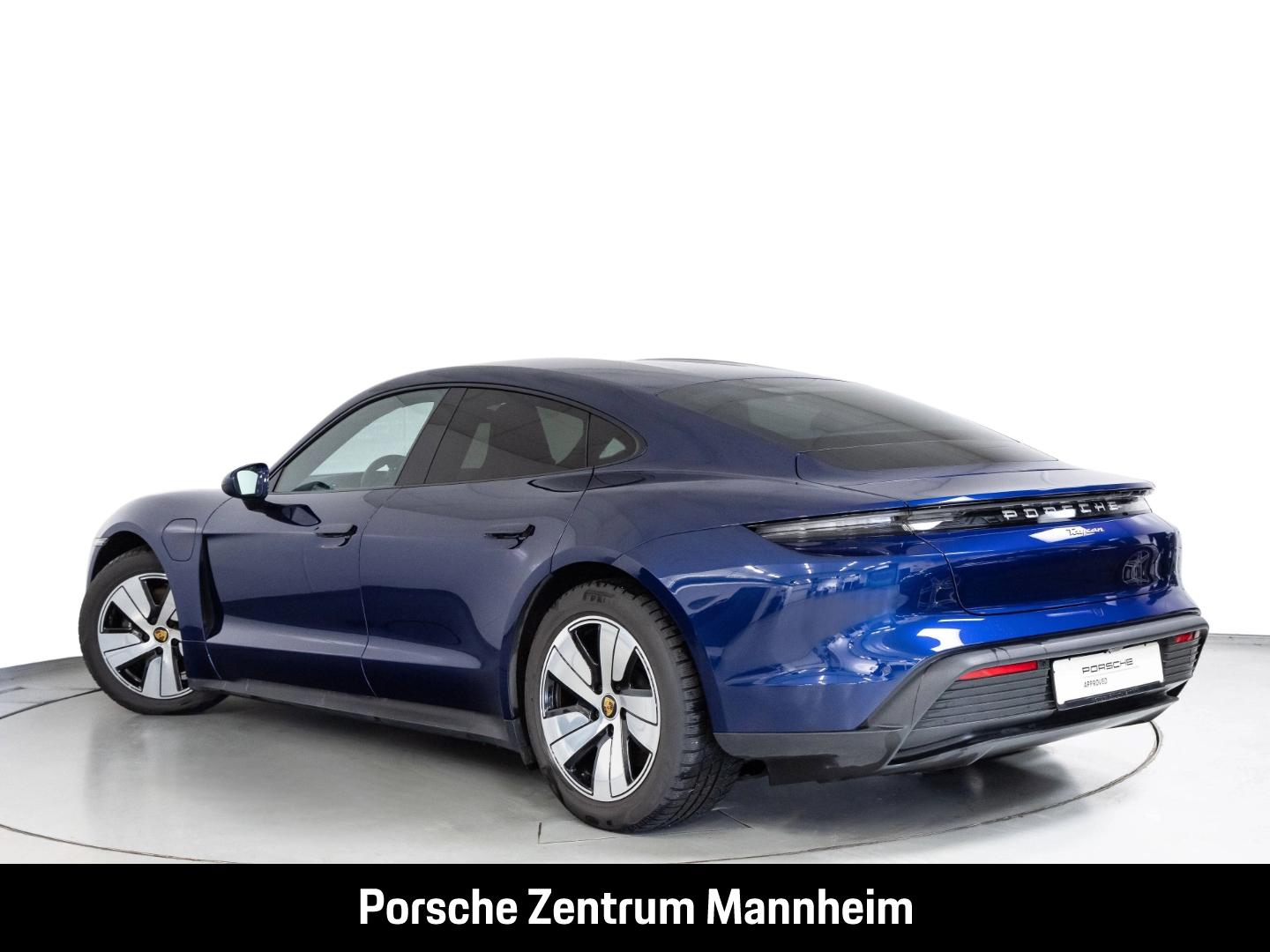 Porsche Taycan 