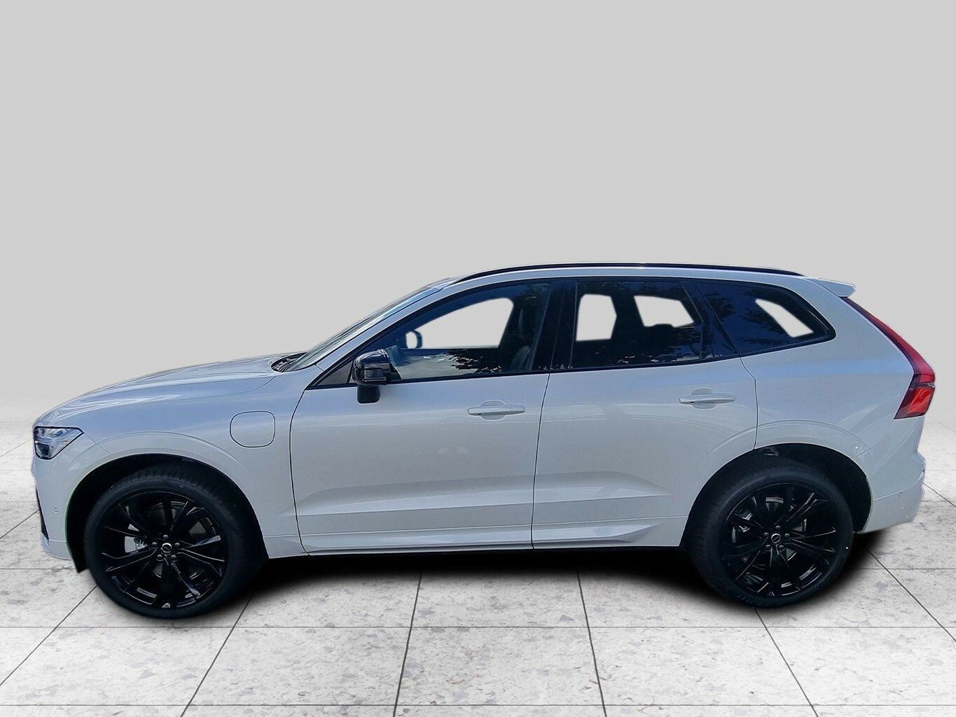 Volvo XC60 T6 Plus Black Edition imagem 2