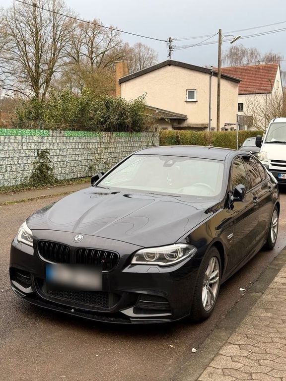 Image of BMW 530