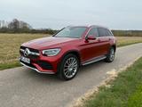 Mercedes-Benz GLC 300e AMG Hybrid, Junge-Sterne-Garantie - Mercedes-Benz GLC 300: Rot