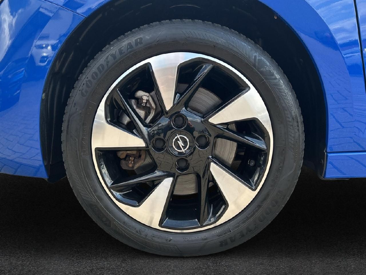 Fahrzeugabbildung Opel Corsa F e Edition