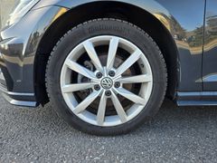 VW Golf VII R-line 2.0TDI 150PS DSG Navi AHK LED