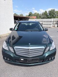 Mercedes E 220 - 2