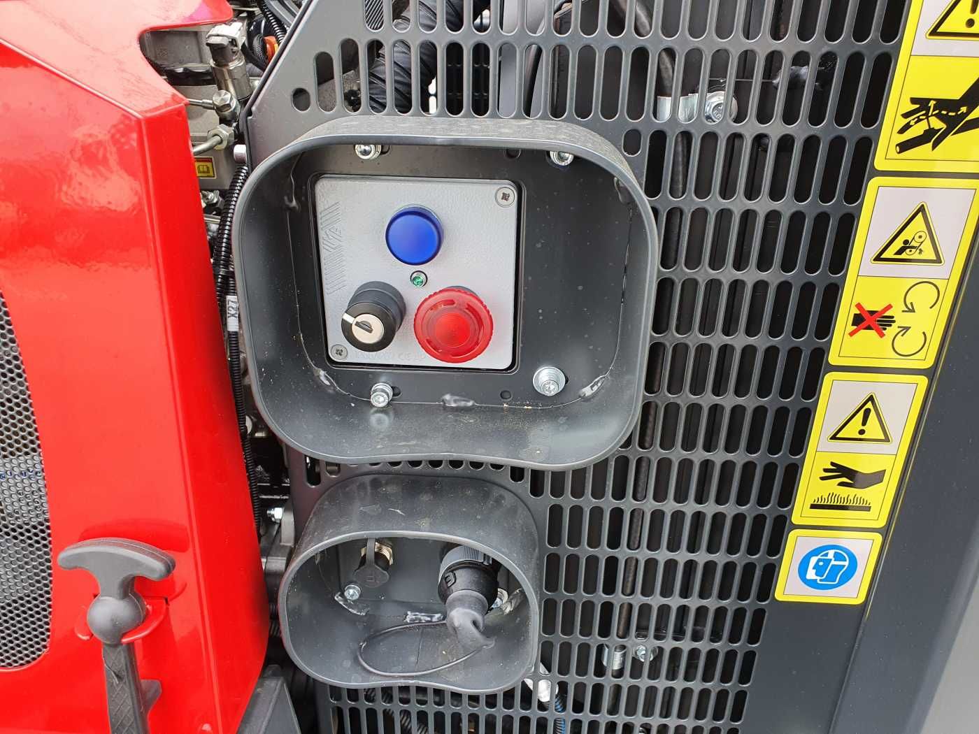 Fahrzeugabbildung Andere Seppi M. MAX 75 LE 75 PS Raupe / Mulcher / Funk