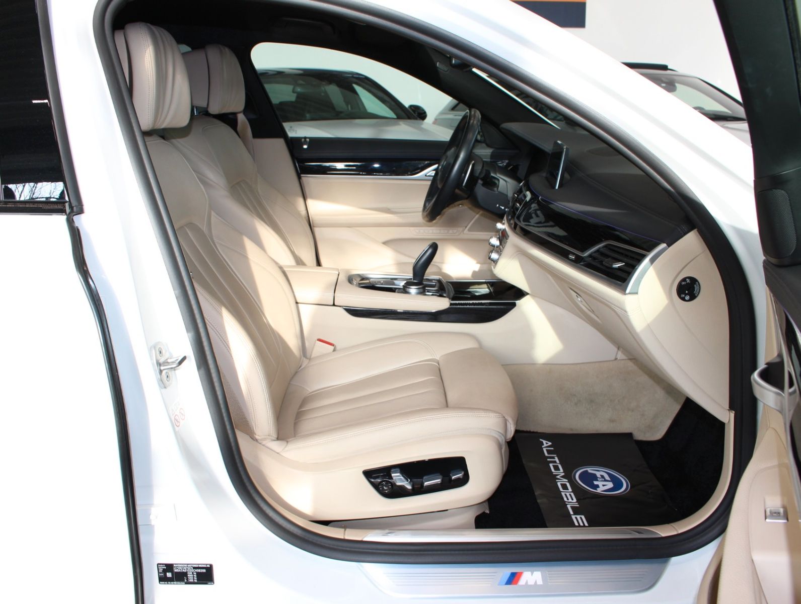 Fahrzeugabbildung BMW 730d M-Sportpaket*Soft-Close*Massage Sitze*Hud