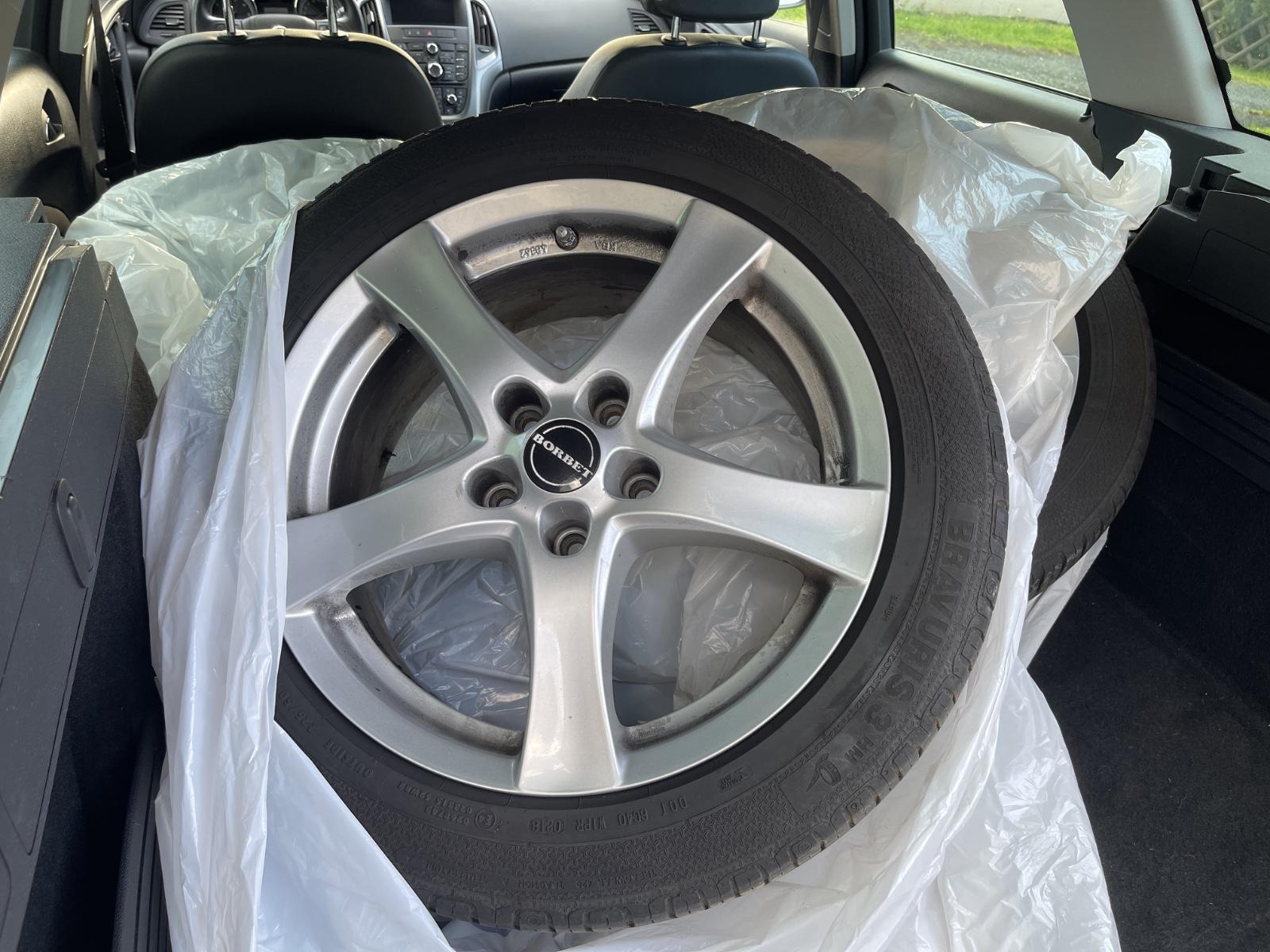 Opel Astra 2015 — photo 11