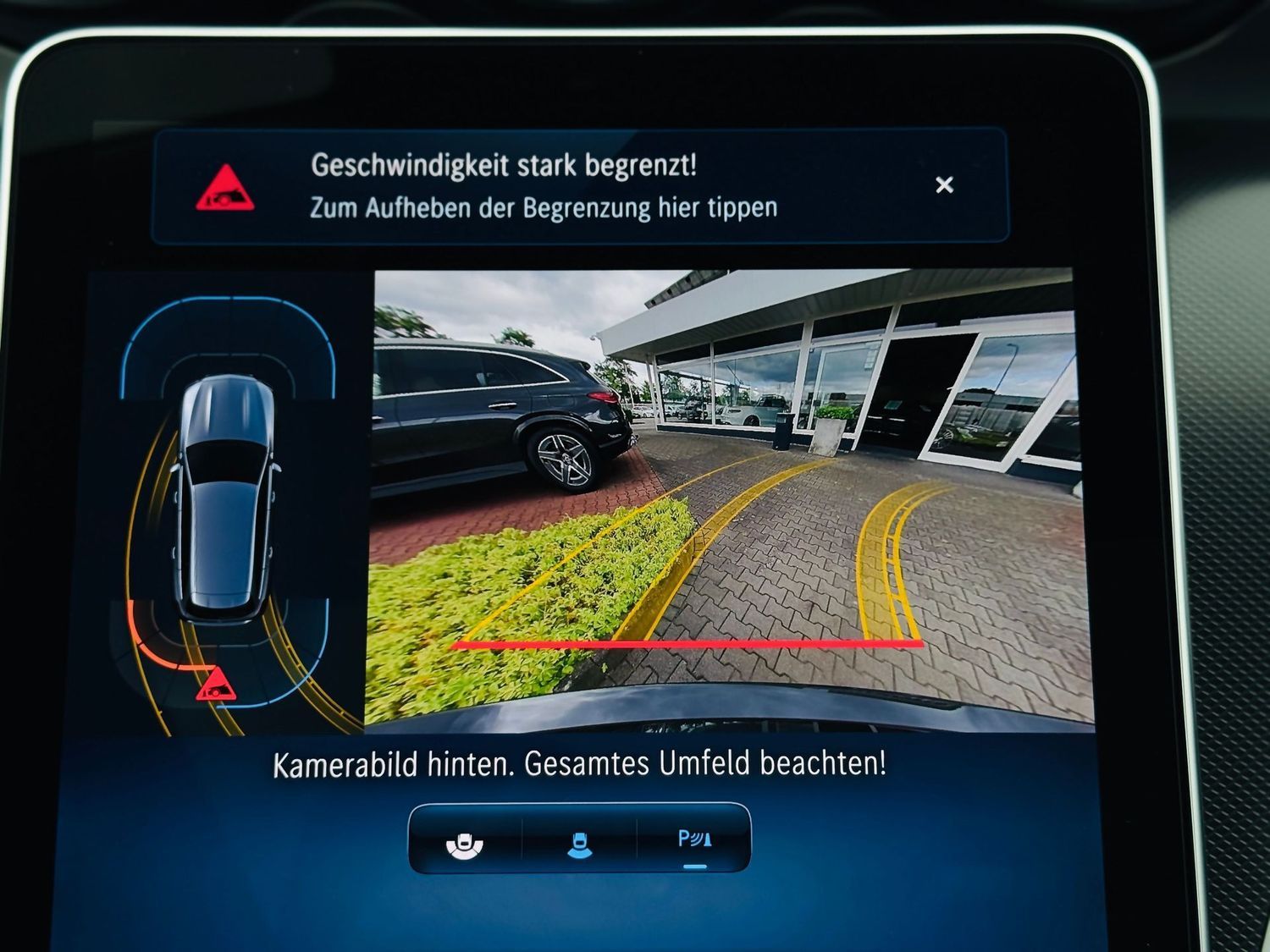Fahrzeugabbildung Mercedes-Benz C 220 T d AMG & Night, Panodach, Memory, Winter,