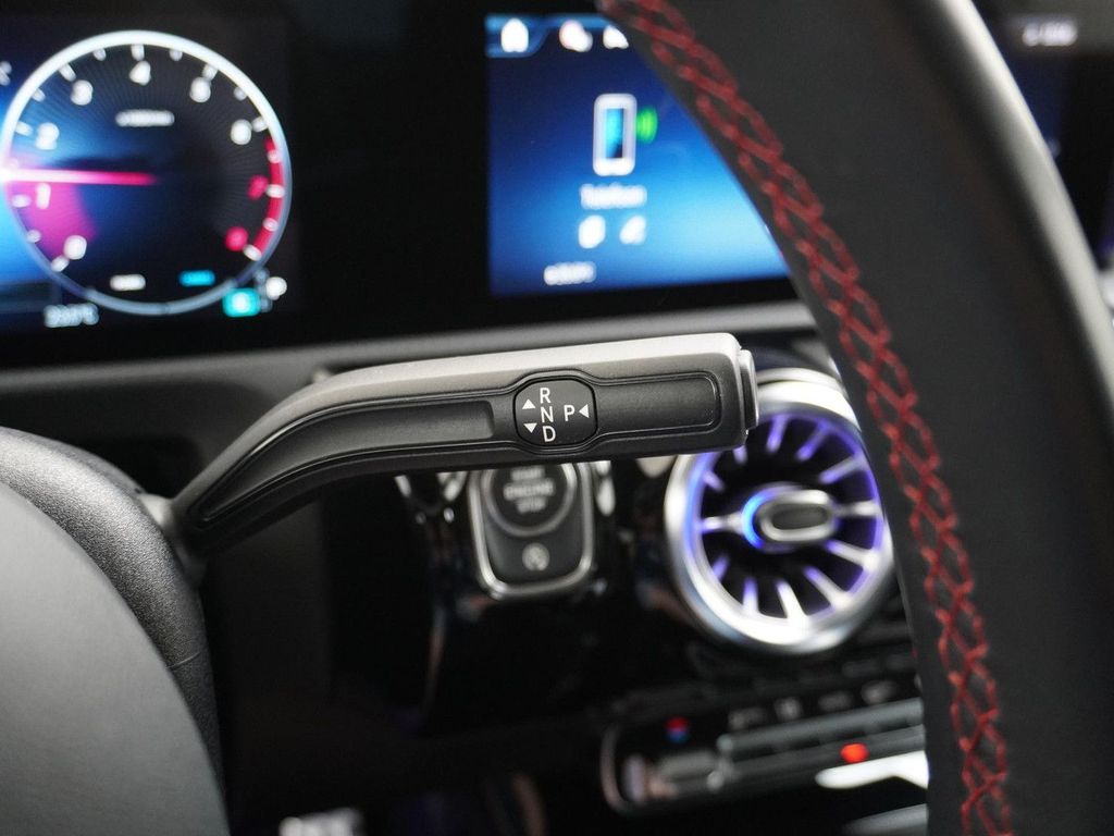 Mercedes-Benz CLA 180 Star Edition AMG Line Nightpakket, Parke