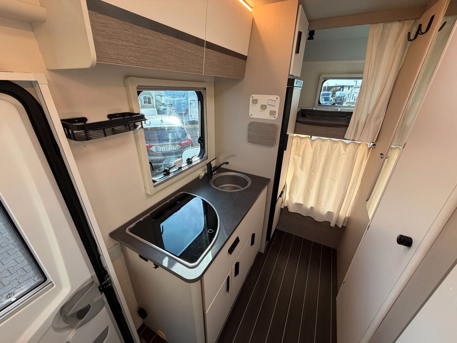 Fahrzeugabbildung XGO Dynamic 39 Lounge - Markise, Fahrradträger -