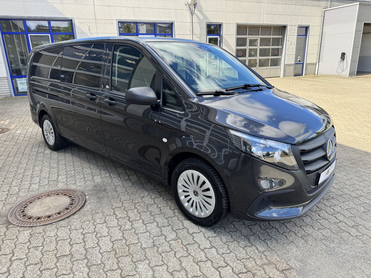 Fahrzeugabbildung Mercedes-Benz Vito 116CDI TourerPRO el. Klima*2xSchiebetür*AHK