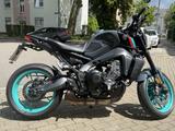 Yamaha MT 09 wie NEU mit sehr vielen Extras - Yamaha Motorräder in Bochum