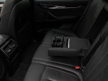 Fahrzeugabbildung BMW X5 xDr 30d M Sport Pano HUD H/K AHK  Comfort 20'