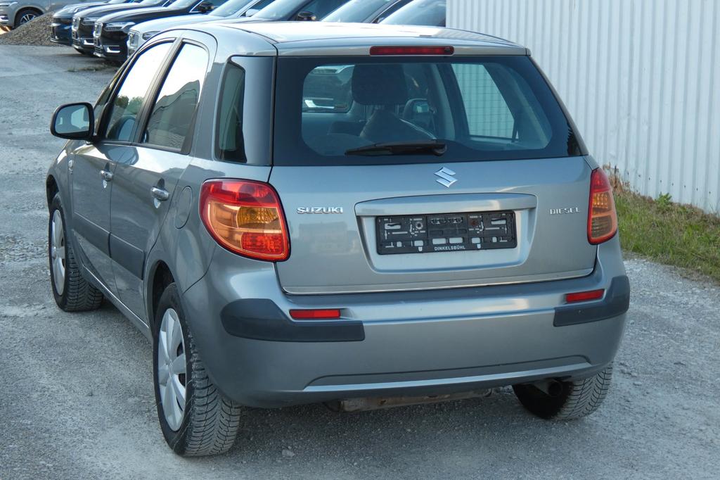 Suzuki SX4