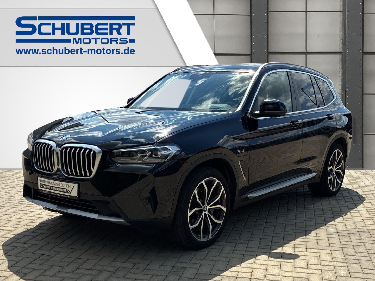 BMW X3 xDrive30e Panoramadach HUD Navi Leder Digital