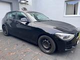BMW 114i - 5-Türer | TÜV neu | Inspektion 03/25 - schwarze BMW 114
