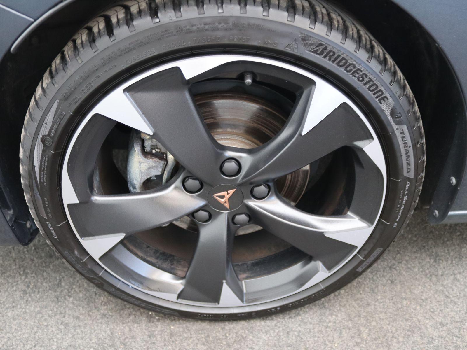 Cupra Leon ST 1.5 eTSI DSG / FullLink, Navi, LED, RFK
