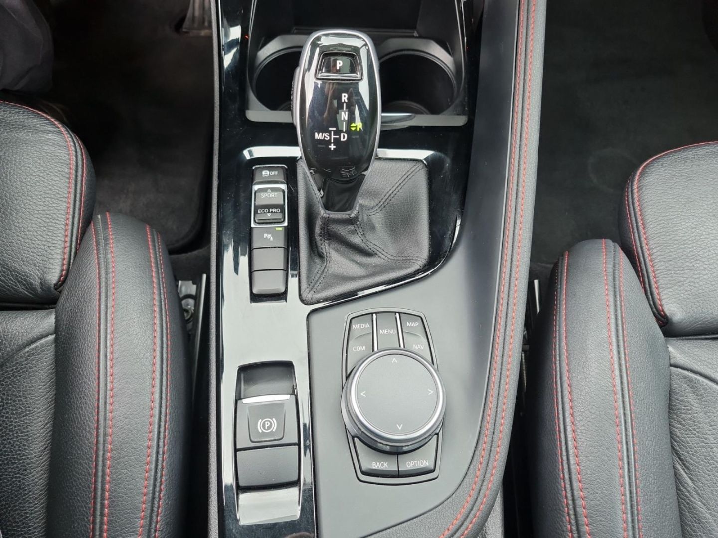 Fahrzeugabbildung BMW X1 sDrive 18 d Sport Line PDC