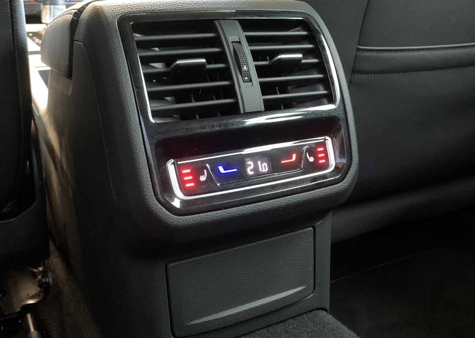 Fahrzeugabbildung Volkswagen Arteon Shooting Brake 2.0 TDI*R-Line*AHK*Cam*