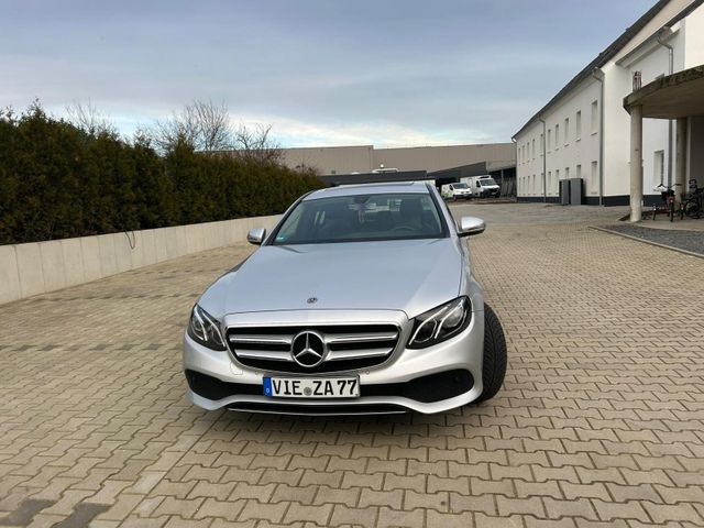 MERCEDES-BENZ Mercedes Benz E 220 d