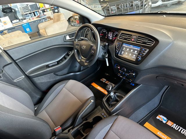 MYAUTOCENTER – Gebraucht- und Jahreswagen mit Werkstattservice in Pfaffenhofen Hyundai i20 *TÜV:828*KLIMA*TEMPO*CARPLAY*PDC*CAM*