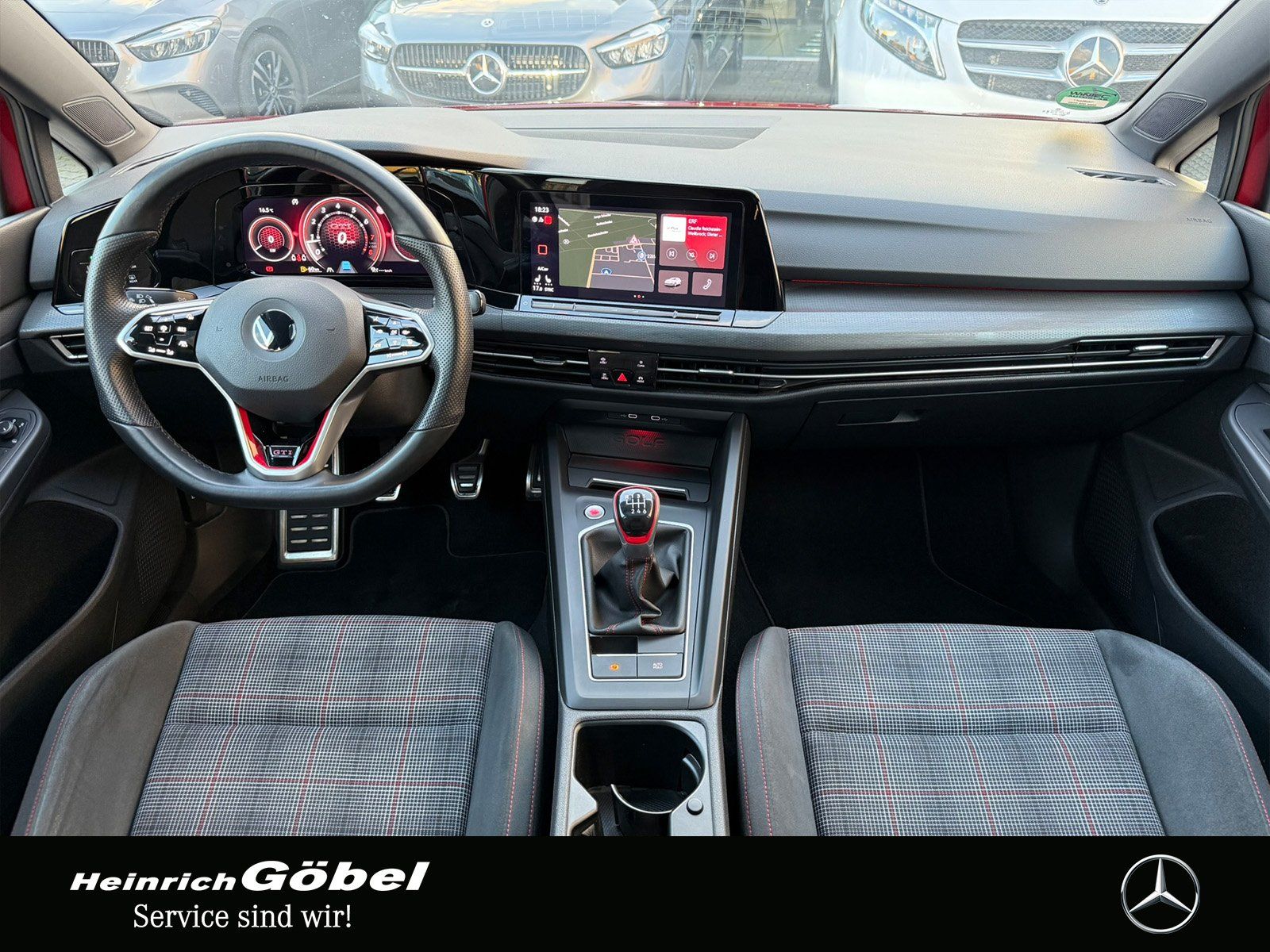 Fahrzeugabbildung Volkswagen GTI*VIII*2.0TSI*PANO*MATRIX*KEYLESS*AMBIENTE*NAV