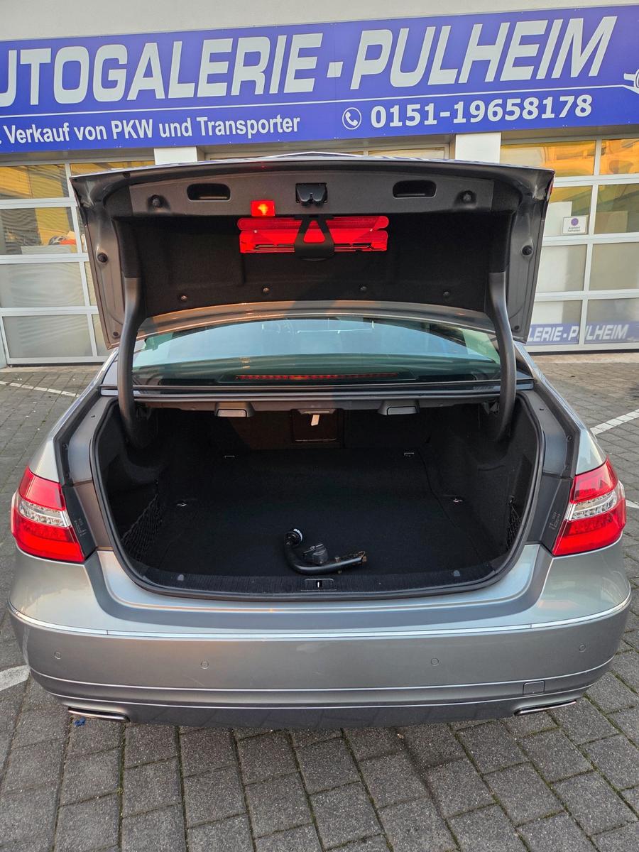 Mercedes-Benz E 200 Lim Avantgarde/SCHECKHEFT/AHK/SCHIEBEDACH