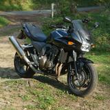Kawasaki Z750s
