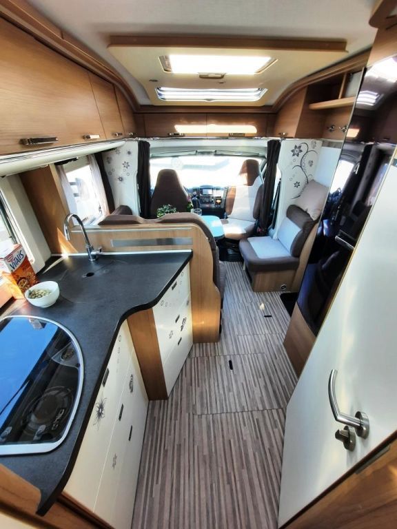 Fahrzeugabbildung Malibu T 410 Markise/Kamera/An Gewerbe