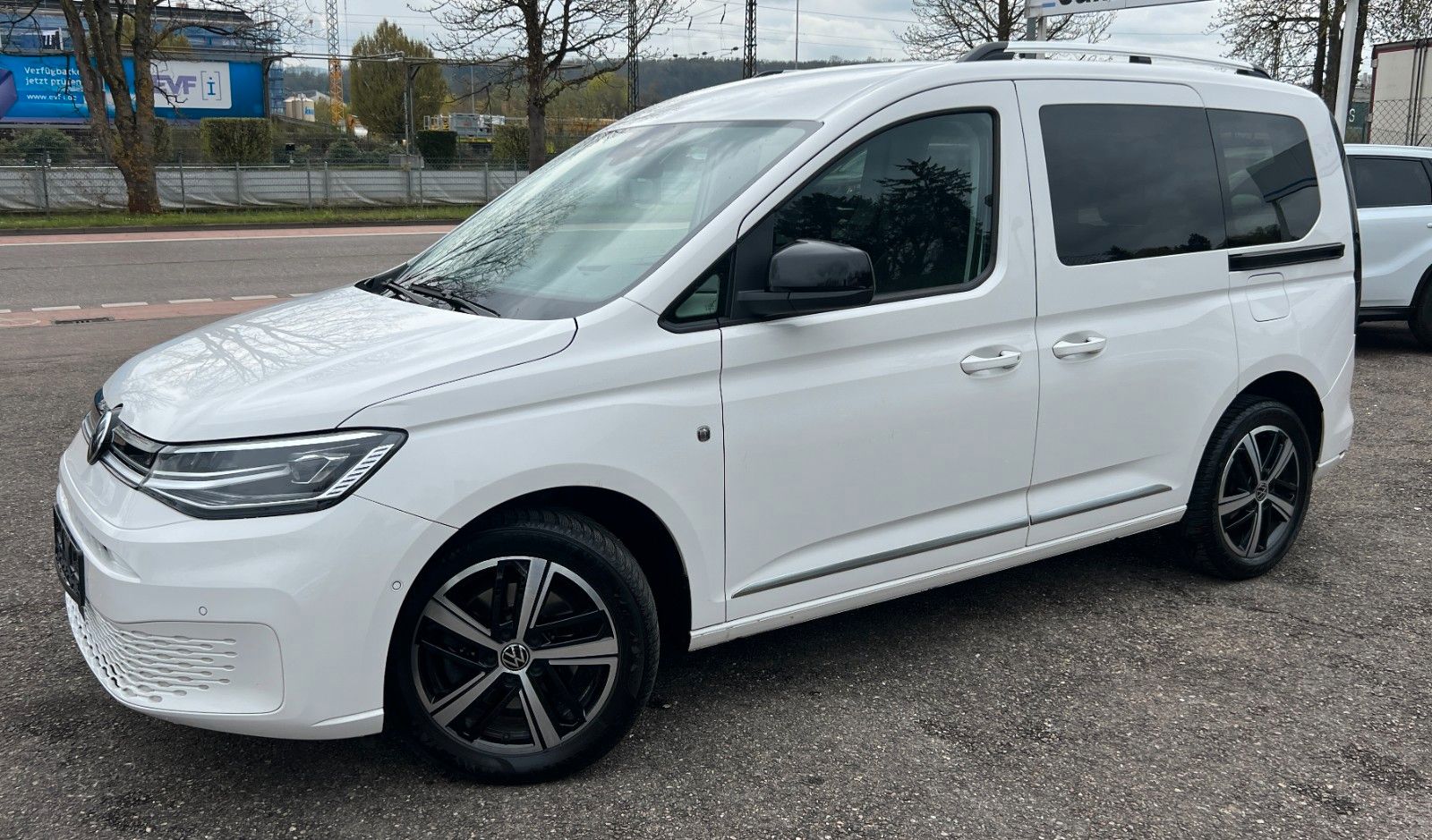 VW Caddy Style,DSG,LED,ALCANTARA...