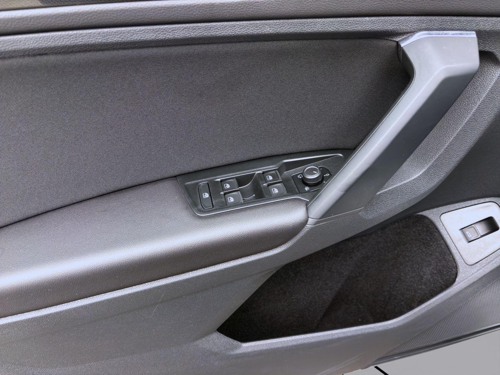 Volkswagen Tiguan 2.0 TDI DSG ELEGANCE STDHZG NAVI KAMERA M