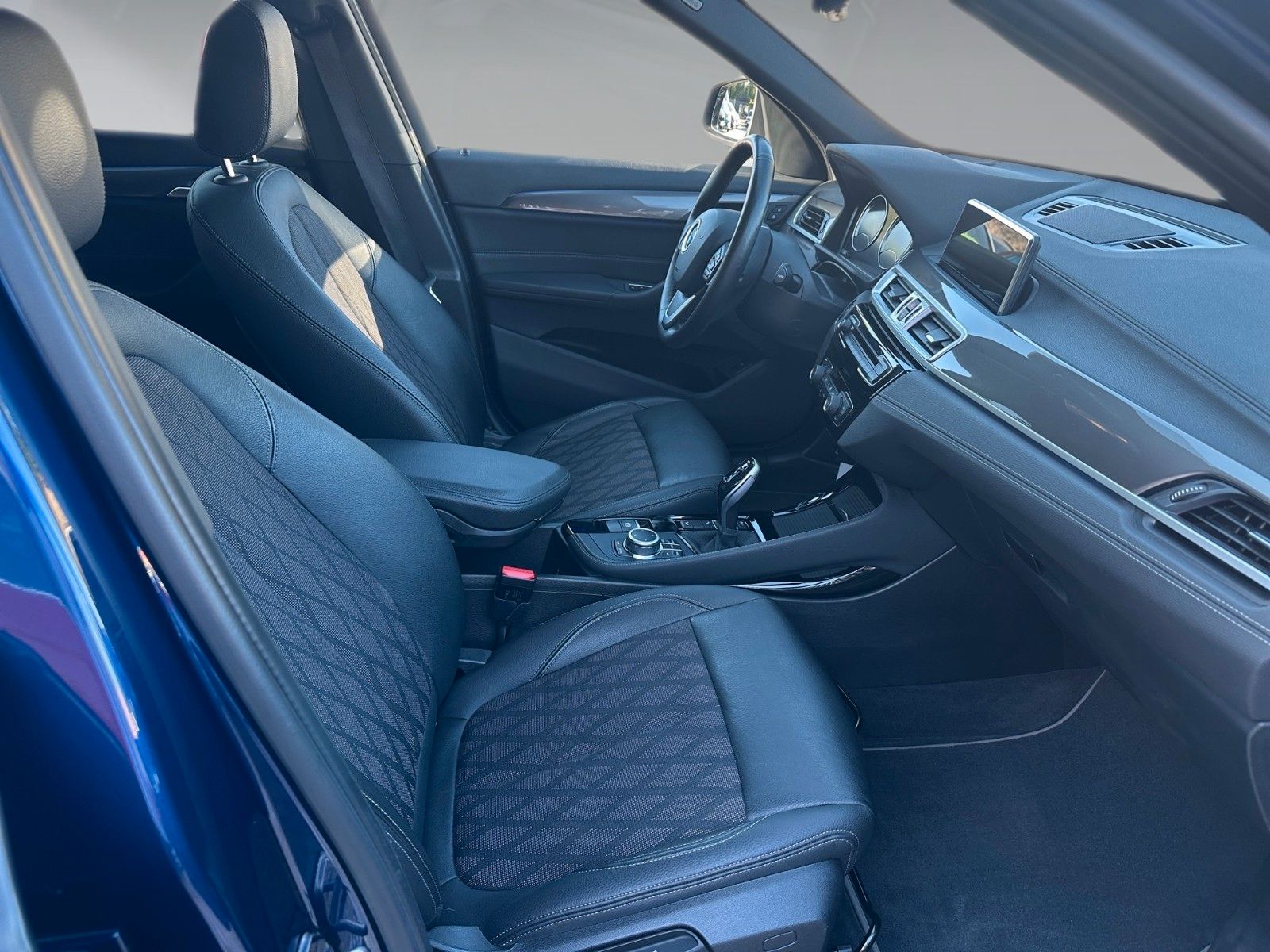 BMW X1 xDrive 18 d xLine – Bild 4