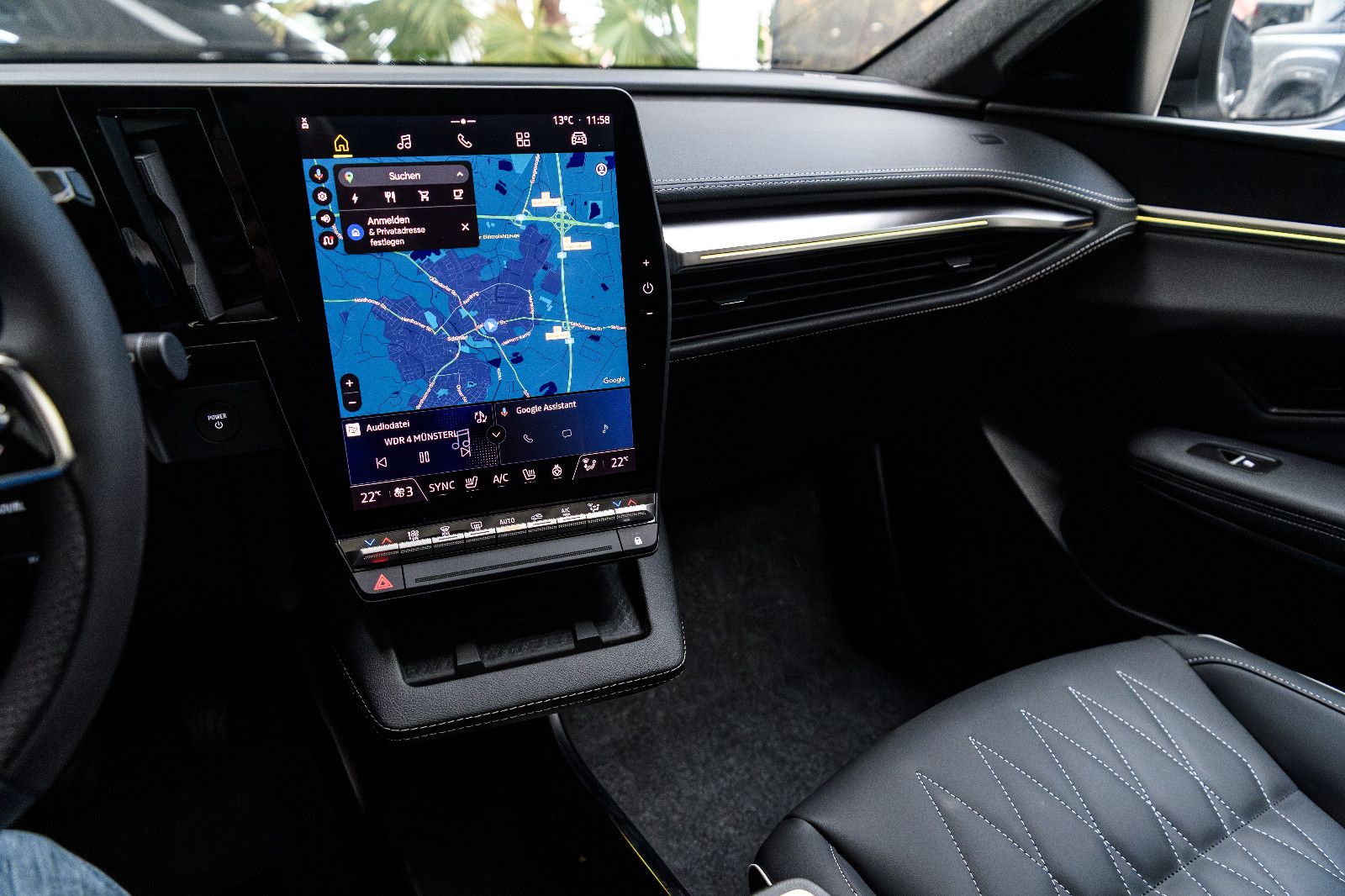 Fahrzeugabbildung Mitsubishi Eclipse Cross Luxury *22KW Laden