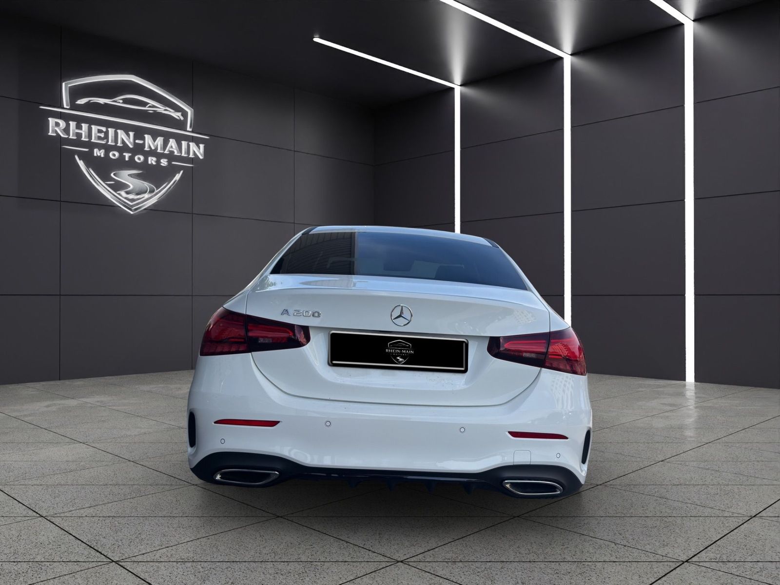 Mercedes-Benz A 200 Lim. AMG Line 12 Monate foto 4