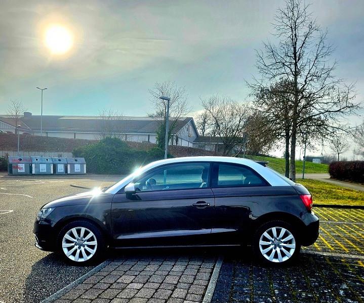Audi A1 attraction*Steuerkette neu*Scheckheft*2.Hand