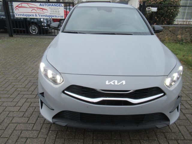 Kia cee'd / Ceed 1.0T Platinum teilleder Navi Led...