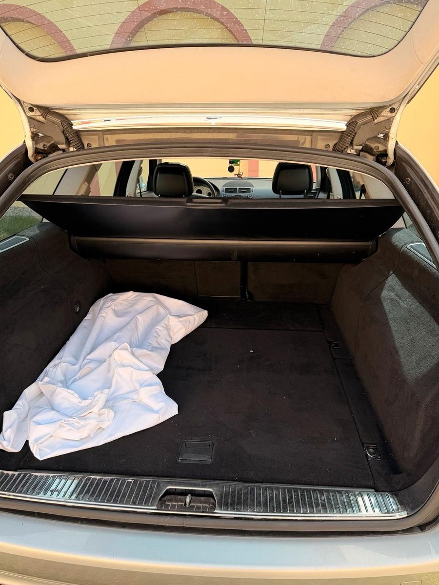Mercedes-Benz  2008 — photo 5