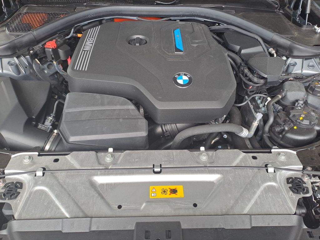 BMW 330 - Bild 9